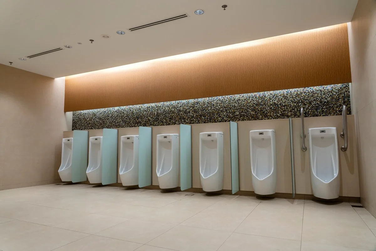 Commercial plumbing service